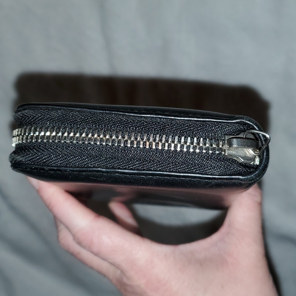 Gucci Zip Around Long Wallet - Picture 15 of 16